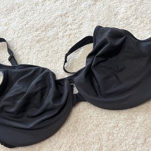 Minimizer Plunge Into Comfort
Keyhole Underwire Bra